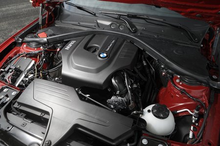 Le nouveau 3 cylindres BMW 1,5 litre sous le capot d'une Série 1